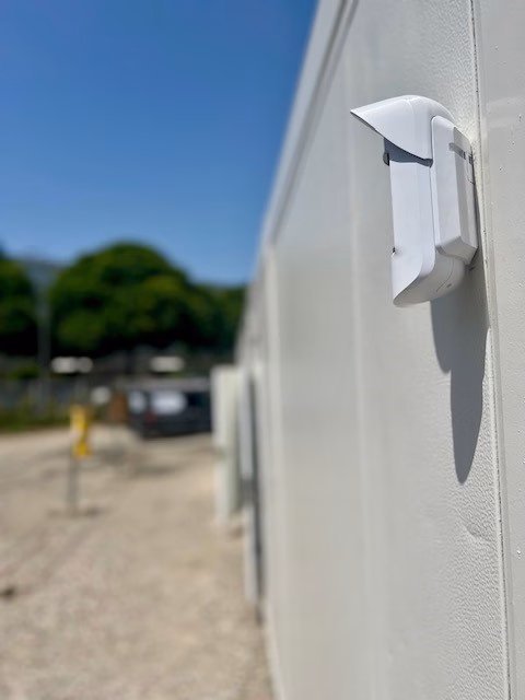 Sécurisation de chantier à Roanne : visibilité, technologie et dissuasion au service du BTP